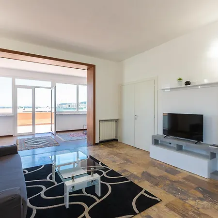 Baldo By In Apartment Rome