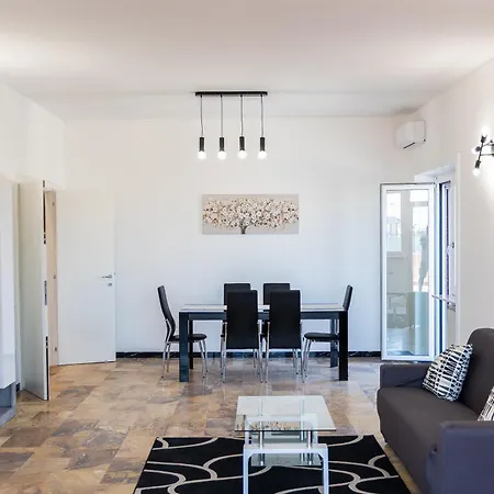 Baldo By In Apartment *